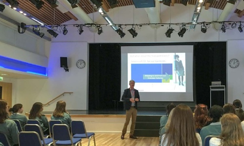 Latest News » Year 9 students learn about the sustainability of global fashion